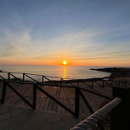 Sea View Apartment Beach Front Punta Prima Torrevieja Luaran gambar
