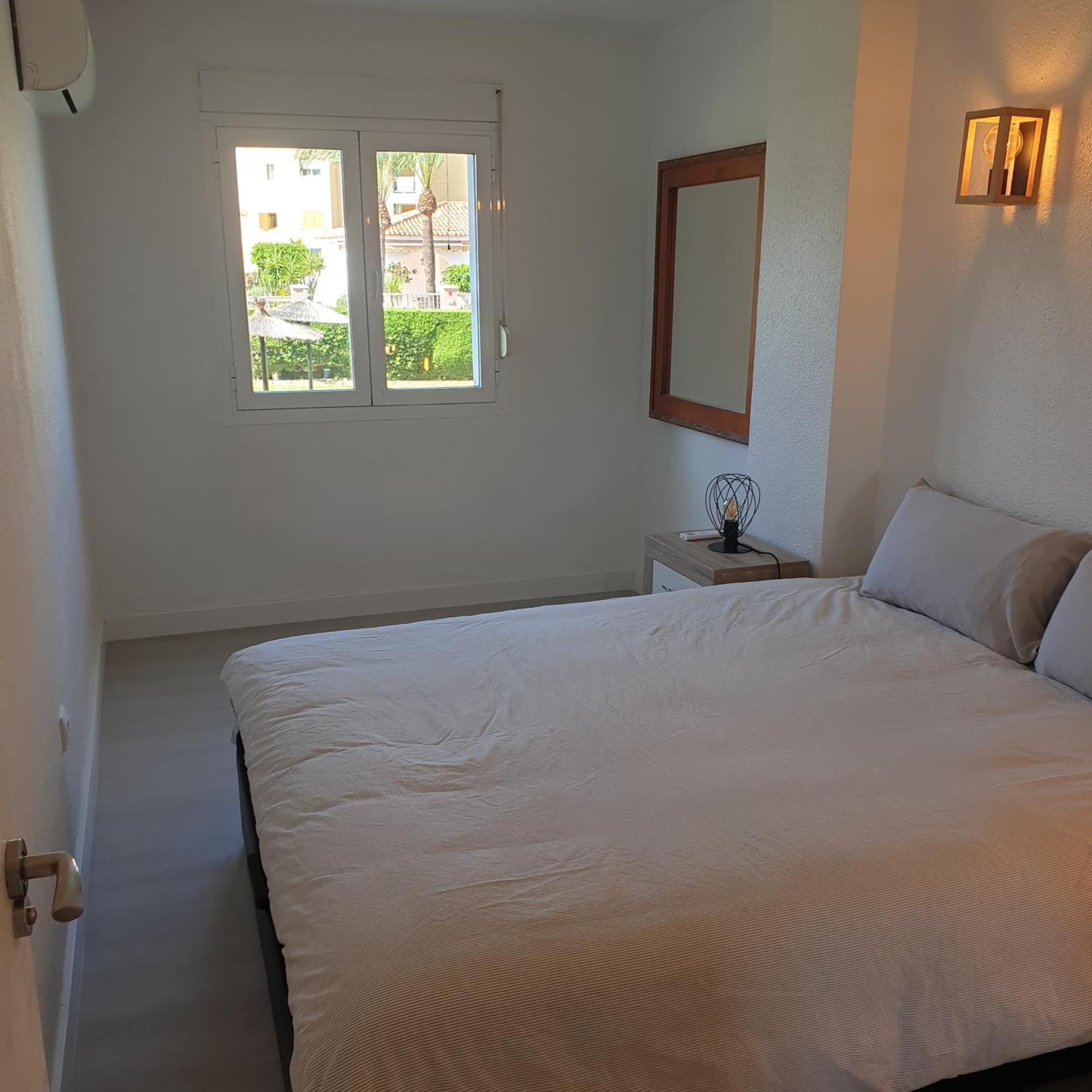 Sea View Apartment Beach Front Punta Prima Torrevieja Luaran gambar